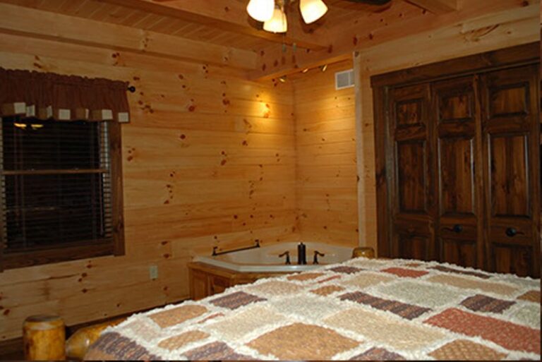 WoodburyCabinRental11 768x513