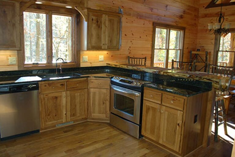 WoodburyCabinRental9 768x513