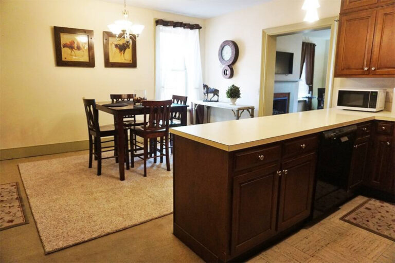 roscoeretreat6 768x512