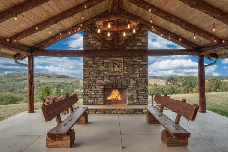 Coshocton Crest Lodge Exterior Pavilion 768x513