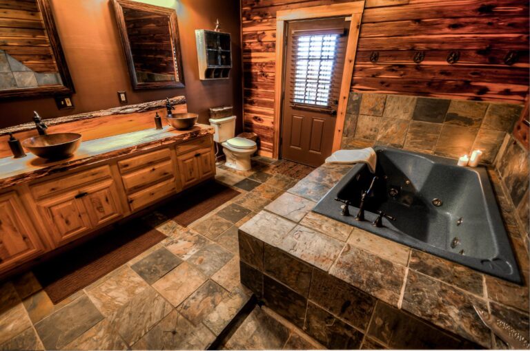 coshocton crest lodge bathroom 2 768x510